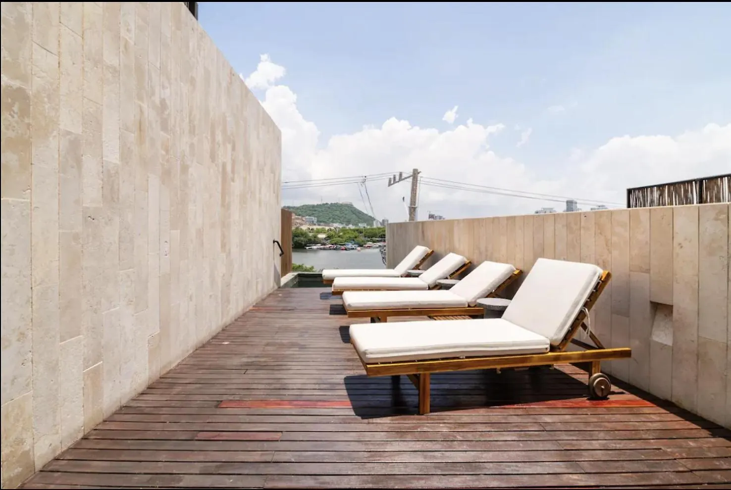Cozy New Apartment In The Old City Cartagena